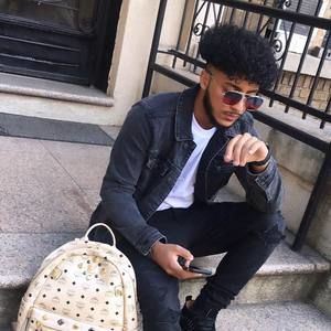 Meet your Posher, Mohamed